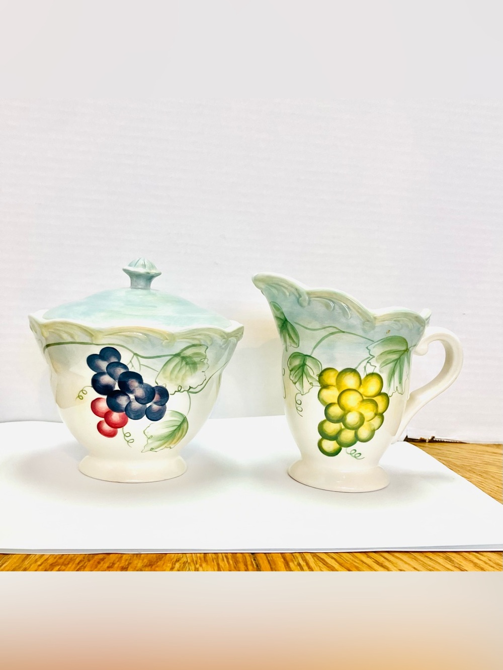 Lenox Tuscan Vine Ceramic Footed Covered Sugar Bowl & Creamer Set Read
